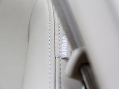 2012款 两厢 1.5L 自动 乐享版
