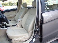 2012款 两厢 1.5L 自动 乐享版