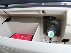 2012款 两厢 1.5L 自动 乐享版