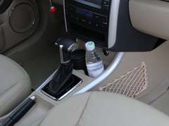 2012款 两厢 1.5L 自动 乐享版