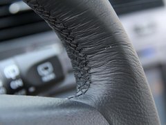 2012款 两厢 1.5L 自动 乐享版