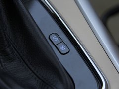 2012款 两厢 1.5L 自动 乐享版