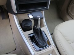 2012款 两厢 1.5L 自动 乐享版