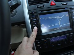 2012款 两厢 1.5L 自动 乐享版