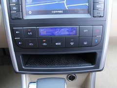 2012款 两厢 1.5L 自动 乐享版