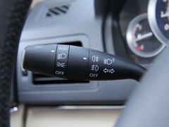 2012款 两厢 1.5L 自动 乐享版