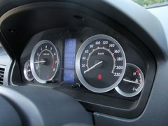2012款 两厢 1.5L 自动 乐享版