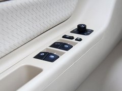 2012款 两厢 1.5L 自动 乐享版