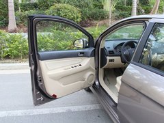 2012款 两厢 1.5L 自动 乐享版