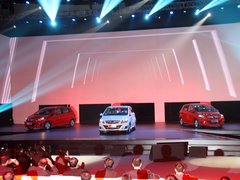 2012款 两厢 1.5L 自动 乐享版