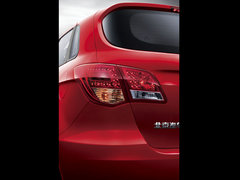 2012款 两厢 1.5L 自动 乐享版