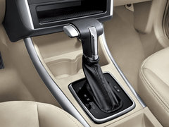 2012款 两厢 1.5L 自动 乐享版