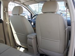 2012款 两厢 1.5L 自动 乐享版