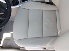2012款 两厢 1.5L 自动 乐享版