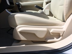 2012款 两厢 1.5L 自动 乐享版