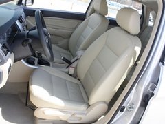 2012款 两厢 1.5L 自动 乐享版