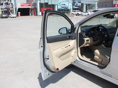 2012款 两厢 1.5L 自动 乐享版