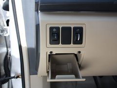 2012款 两厢 1.5L 自动 乐享版