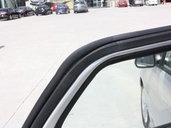 2012款 两厢 1.5L 自动 乐享版