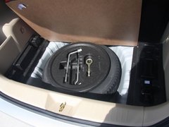 2012款 两厢 1.5L 自动 乐享版