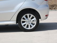 2012款 两厢 1.5L 自动 乐享版