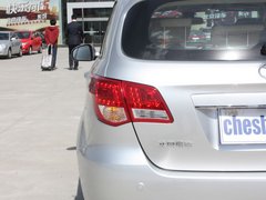 2012款 两厢 1.5L 自动 乐享版