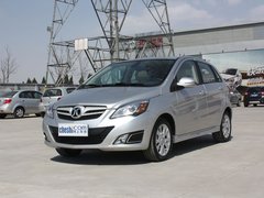 2012款 两厢 1.5L 自动 乐享版