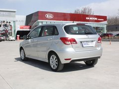 2012款 两厢 1.5L 自动 乐享版