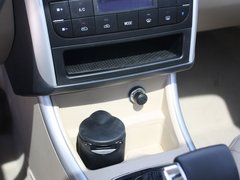 2012款 两厢 1.5L 自动 乐享版