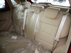2012款 两厢 1.5L 自动 乐享版
