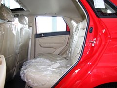 2012款 两厢 1.5L 自动 乐享版