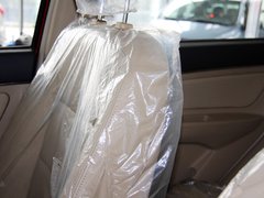 2012款 两厢 1.5L 自动 乐享版
