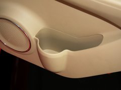 2012款 两厢 1.5L 自动 乐享版