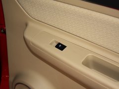 2012款 两厢 1.5L 自动 乐享版
