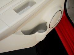 2012款 两厢 1.5L 自动 乐享版