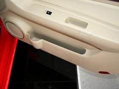 2012款 两厢 1.5L 自动 乐享版