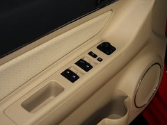 2012款 两厢 1.5L 自动 乐享版