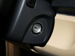 2012款 两厢 1.5L 自动 乐享版