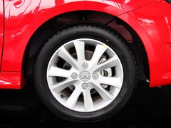 2012款 两厢 1.5L 自动 乐享版