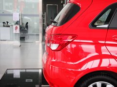 2012款 两厢 1.5L 自动 乐享版