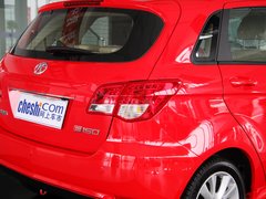 2012款 两厢 1.5L 自动 乐享版
