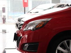 2012款 两厢 1.5L 自动 乐享版