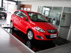 2012款 两厢 1.5L 自动 乐享版