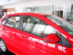 2012款 两厢 1.5L 自动 乐享版