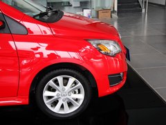 2012款 两厢 1.5L 自动 乐享版
