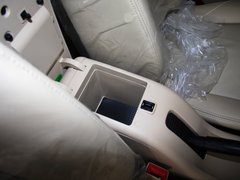2012款 两厢 1.5L 自动 乐享版