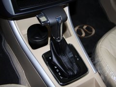 2012款 两厢 1.5L 自动 乐享版