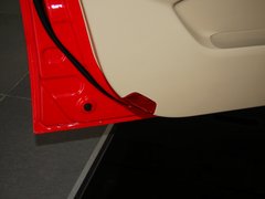 2012款 两厢 1.5L 自动 乐享版