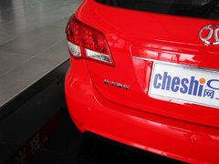 2012款 两厢 1.5L 自动 乐享版