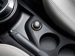 2012款 三厢 1.6L 手动 品尚型